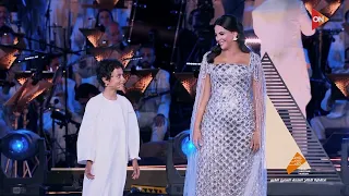 السوبرانو فاطمة سعيد تتألق مع أحتفاء المسلات المصرية في ميادين العالم احتفالا بافتتاح المتحف الكبير 