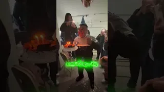 روز اخرمدرسه واسه همه شیرین بود 