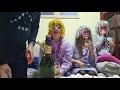 Download Lagu Celebrating  new year here in Barcelona Spain (eating 12 grapes Spanish traditional countdown)