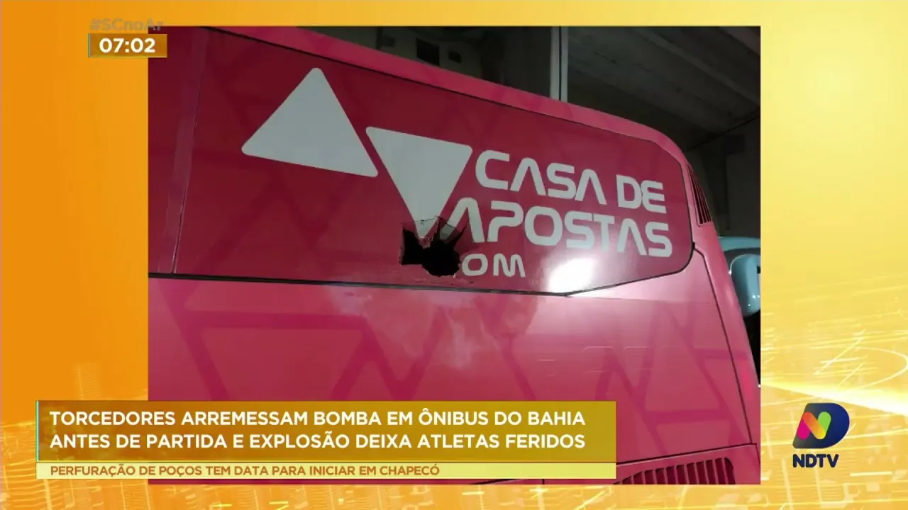 Torcedores arremessam bomba em ônibus do Bahia antes de partida e explosão deixa atletas feridos