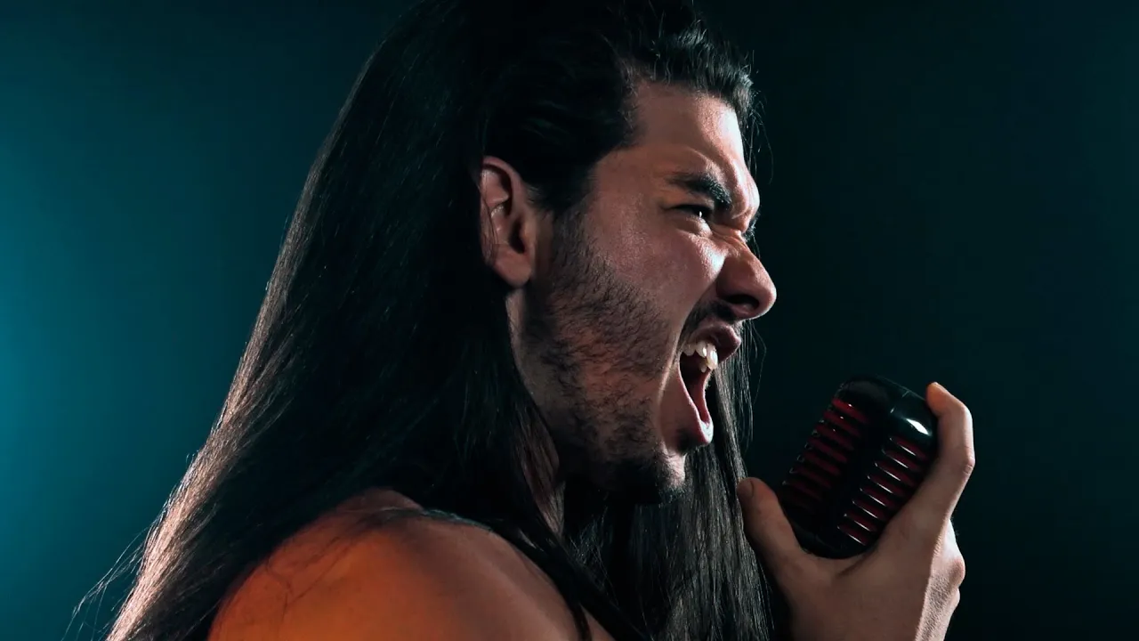 Metal singer performs "Amazing Grace" Metal singer performs "Amazing Grace"