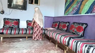 سكنا في براكتة منها بيت منها كوزينة في سطح ردها كي لقصر روتين تخمال وتنظيف طاجين بالحوت مشتريات 