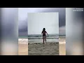 Caitlin Stasey flaunts perky and sandy derriere in slow motion