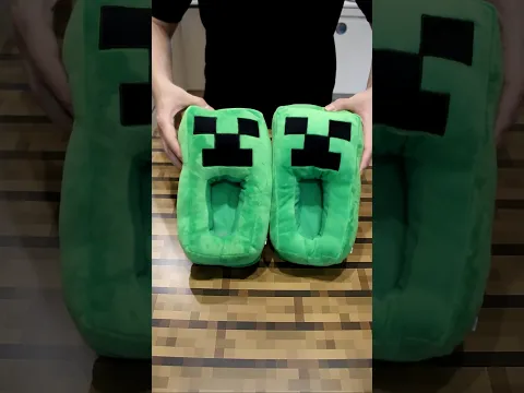 Minecraft Creeper Slippers