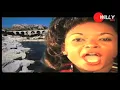Viviane Etienne, Entrave