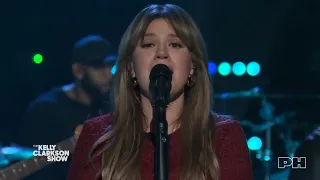 Kelly Clarkson BIRDS OF A FEATHER Cover Billie Eilish Live On The Kelly Clarkson Show 
