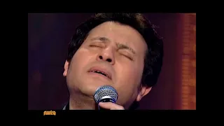 هاني شاكر   حيرت قلبي معاك دندنها