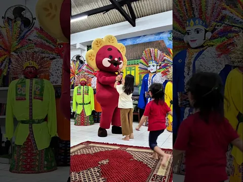 ONDEL-ONDEL BETAWI DAN BADUT JEKATE #ondelondel #badut