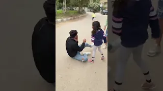 الاخت الصغيره رزق 