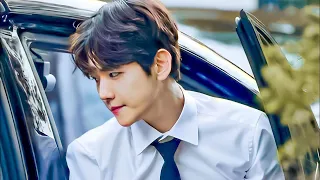 شاب وسيم جدا بيحب بنت اكبر منه بـ 6 سنين وبيقرر يتجوزها غصب عن امه اللي رافضة الجوازة ملخص كامل 