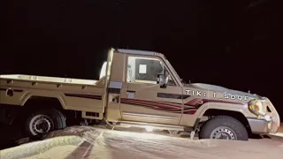 ياقمر سود اليالي ميحد حمد لك رخصت الحال كله مسرعه 