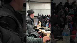 Auctioneer insane speed talking skills