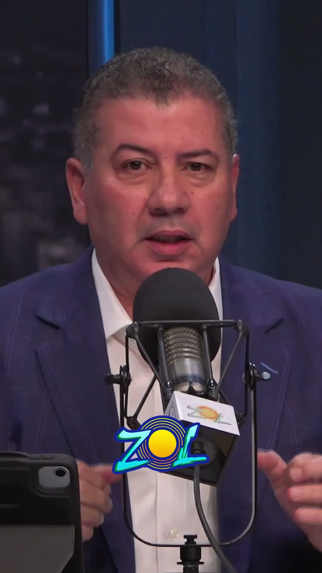 “EL GOBIERNO ESTÁ LLAMANDO GENTE Y LES DICE SI NO RENUNCIAS, TE CANCELO”