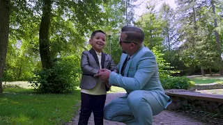  d m kriszti n imitt amott egy ak c fa hivatalos vide klip 2025