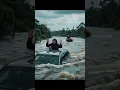 Download Lagu Detik - Detik Terjebak di Atas Mobil! Wanita Ini Berjuang Bertahan di Tengah Arus Banjir Deras