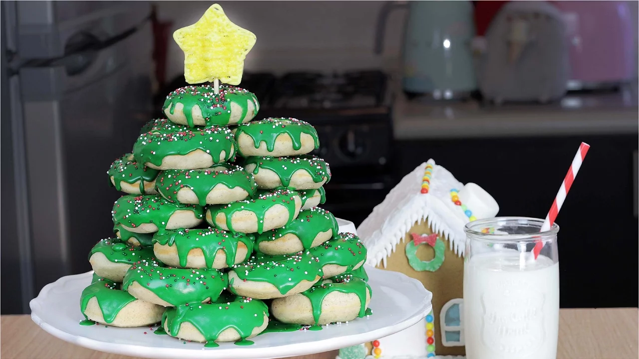 ARBOLITO DE DONAS PARA NAVIDAD   DACOSTA