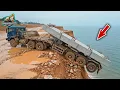 Lagu Cranes, Excavators, Rollers, Dump Trucks,   – Building a Coastal Expressway  Groundbreakers