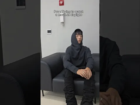 Trying to watch a movie in daylight #beatbox #tiktok