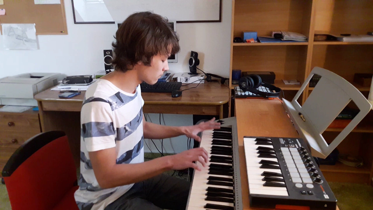 Mr. Walker and his Factory (Turrican II) - keyboard cover Mr. Walker and his Factory (Turrican II) - keyboard cover
