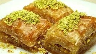 Patlıcanlı yemek tarifleri sevenler için nefis bir patlıcan oturtma tarifi videosu hazırladık. Yapım. 