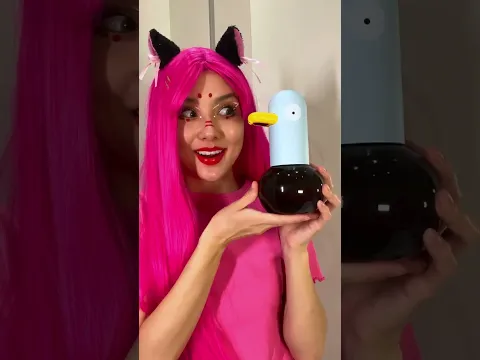 Video Thumbnail: الصابون يهرب! 🫧 جرب أدوات الحمام السحرية الجديدة! 🛁✨