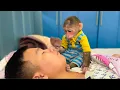 Download Lagu Hilarious Morning! Baby Monkey Cubis Wakes Dad Up!