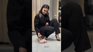 کفش پاشنه بلند و پاهای زیبای بلاگر معروف ایرانی High Heels And The Feet Of A Famous Blogger Nylon  کفش پاشنه بلند و پاهای زیبای بلاگر معروف ایرانی High Heels And The Feet Of A Famous Blogger Nylon
