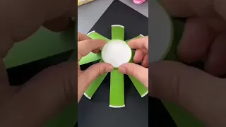 نشاط اطفال بواسطة كوب من الورق 