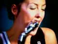 Download Lagu Holly McNarland - Numb