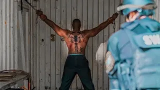 القوات الامريكية تحاول حماية اخطر مجرم في العالم من عصابات تريد قتله S W A T 