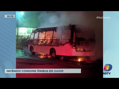 Incêndio consome ônibus em Xaxim