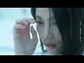 鄭馥儀 〈雨落下 Rain Falls〉 Official Music Video