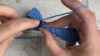 LEFT-HANDED INVISIBLE DECREASE for half double crochet - US terms half treble crochet