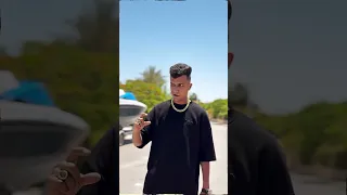 قريبا فى العيد اول حاجه لما بتتكلم شيل ايدك من جنبك عصام صاصا الكروان 