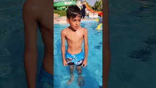 يزن فهم بابا غلط فكر أنو مابحبو وبحب زيت بس   عالم الفت دندنها