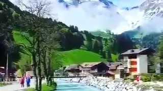 اغنية غازلتها فتبسمت دندنها