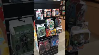 Checking out the comic store collectors at the Irvine Spectrum