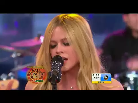 Download MP3 Avril Lavigne - Let Me Go @ Good Morning America (5/11)