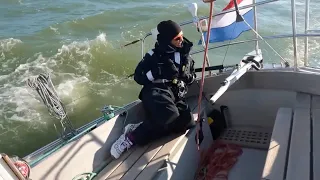 My First Solo Night Sail: 54 Miles of Tacking, Fear & Finding the Harbor at 2 AM – Ep. 40 [EN]