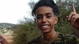 والله حب يتك حب جنون وأنا ظن ي فيك خايب  الش اب حمزة العروية  الطفل الليبي صوتك حلو      دندنها