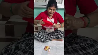 इस राखी आपके भैया भाभी ख़ुश हो जाएँगे 