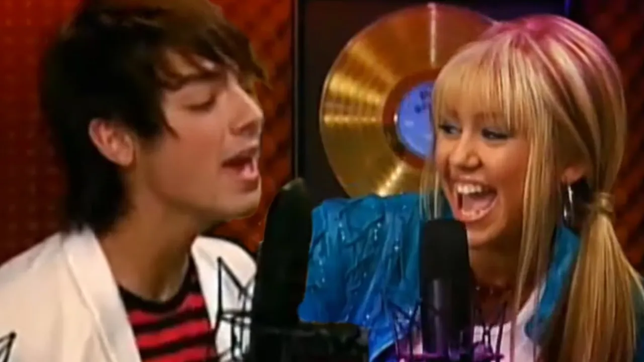 Hannah Montana & Jonas Brothers - We Got the Party (Music Video)