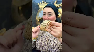 زجزجي ب٢٥ألف جنيه عند أميرة الدهب 