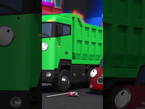 Es brennt! Max steht in Flammen #TayoderKleineBus #TayoDeutsch #Shorts