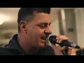 Maurício & Eduardo - Solteira no Mundo (Acústico) [Clipe Oficial]