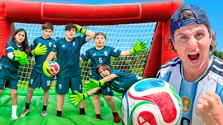EL MEJOR ARQUERO GANA!! RETOS DE FUTBOL con los vecinos