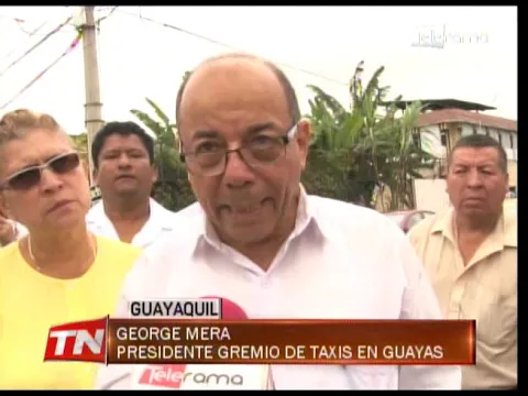 Taxistas marcharon contra plataformas digitales y reclamando compensación