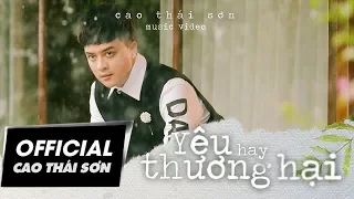 Yêu hay thương hại
