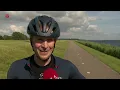 Lekke banden door punaises op fietspad: \