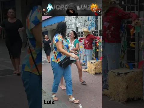 Scarecrow Prank - Pegadinha Espantalho